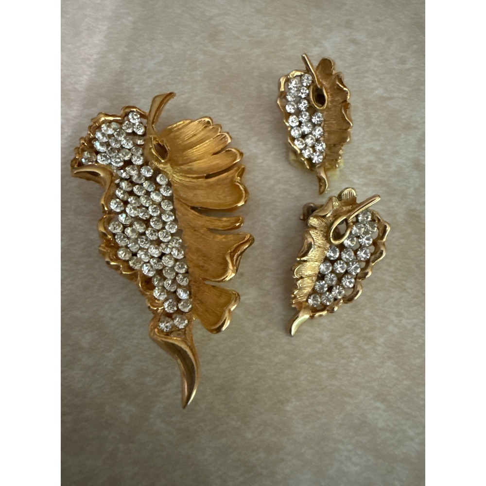 Vintage Mid-Century Gold Pavé Rhinestone Leaf Brooch & Earrings Set-Kramer & BSK